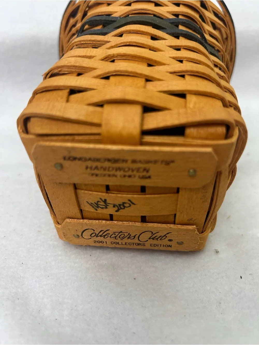 Longaberger 2001 Collectors Club Renewal Basket